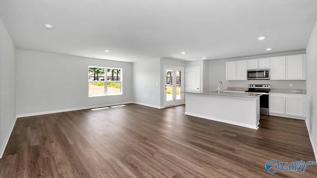 Building Photo - 153 Ozy Dr