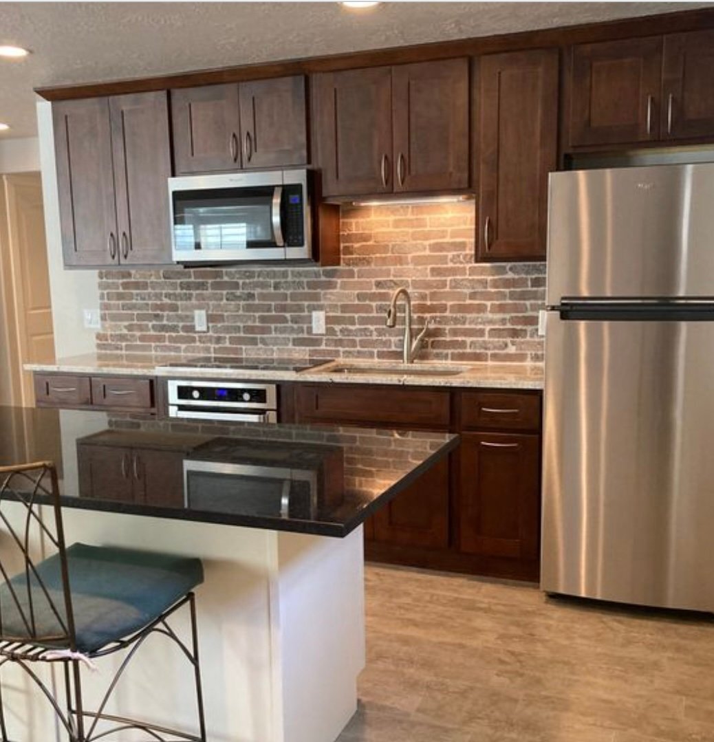 Building Photo - 1703 Lyndi Ln