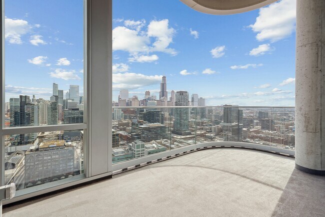 Building Photo - 1114 W Carroll Ave