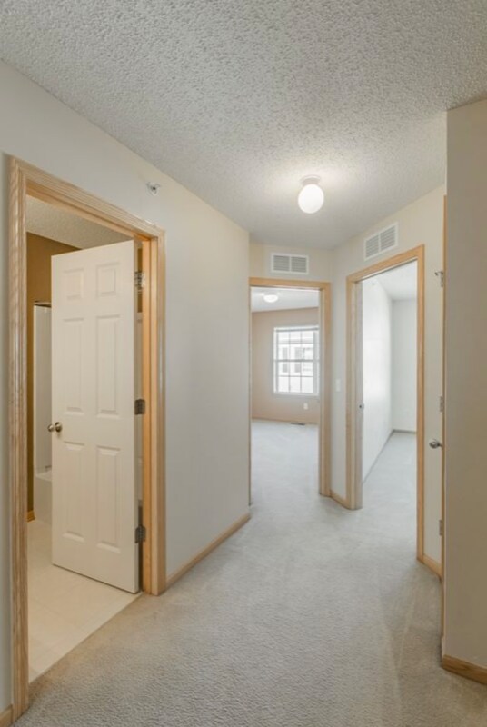 Building Photo - 1244 Chateau Ave