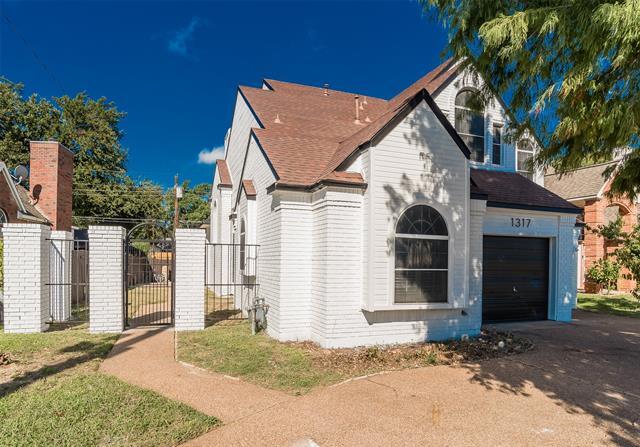 Building Photo - 1317 Carver Ln