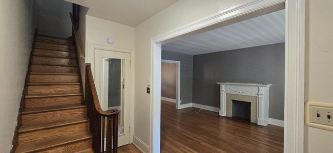 Building Photo - 3815 W St NW