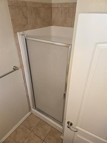 Building Photo - 1629 Summerhill Ct