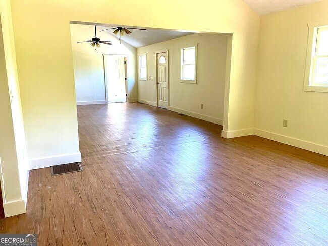 Building Photo - 76 Mt Pleasant Church Rd