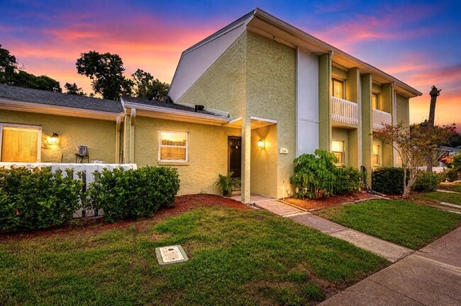 Building Photo - 230 Cypress Pl