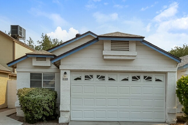 Building Photo - 4169 E Pecan Rd