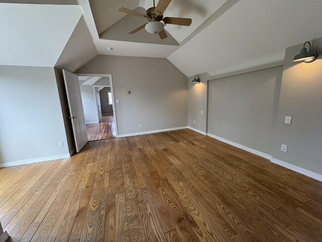 Building Photo - 8612 Eagle Rock Ave NE