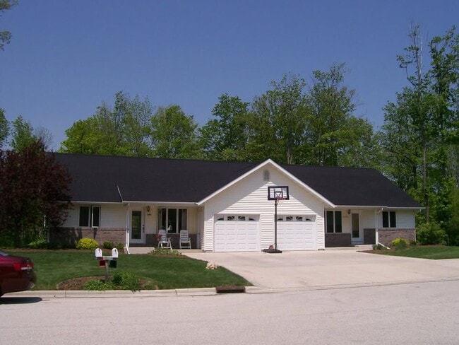 Building Photo - W3176 Elm Ln