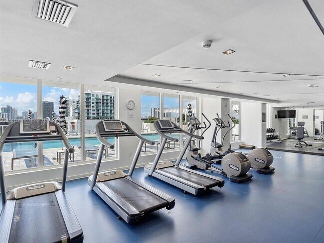 Building Photo - 4250 Biscayne Blvd