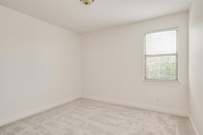 Building Photo - 3007 Sea Jay Dr