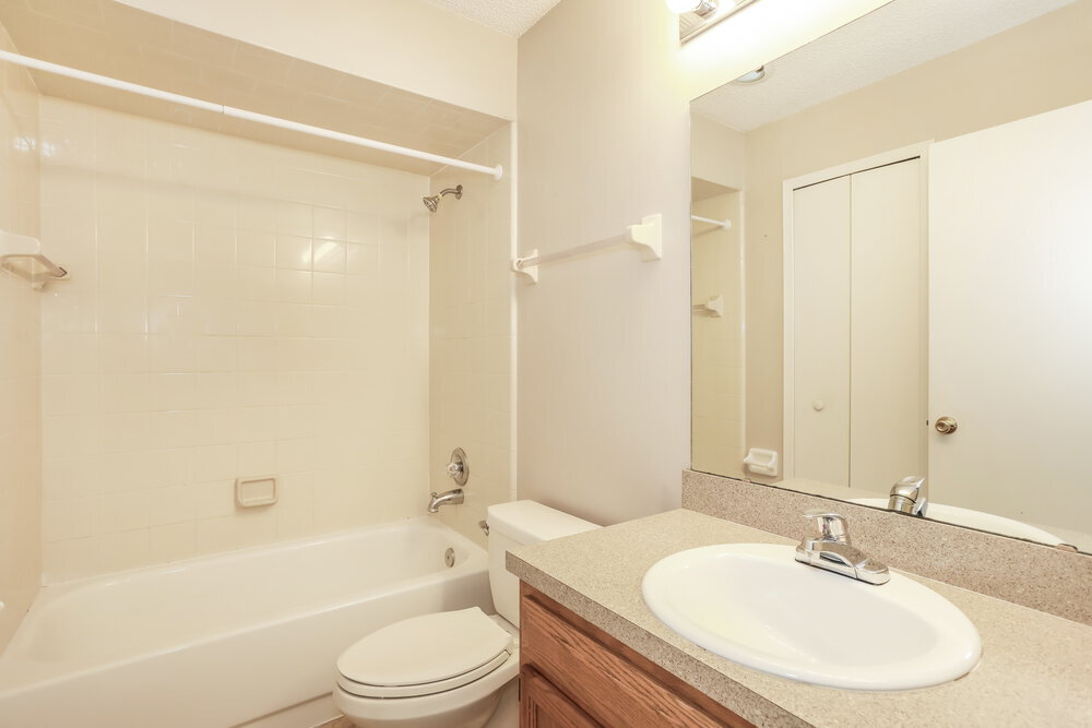 Building Photo - 2232 Alderney Ct