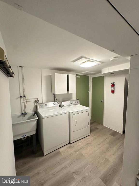 Building Photo - 3125 Belgreen Terrace