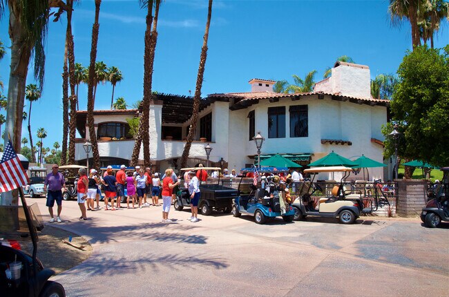 Building Photo - 179 Gran Via