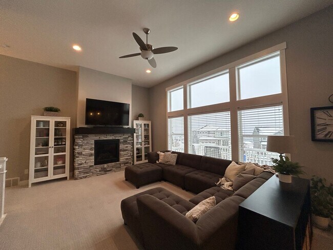 Building Photo - 5 Bedroom 3.5 Bathroom, plus bonus room, Home in Lehi Utah!