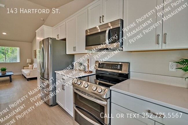 Building Photo - 143 Hartford St