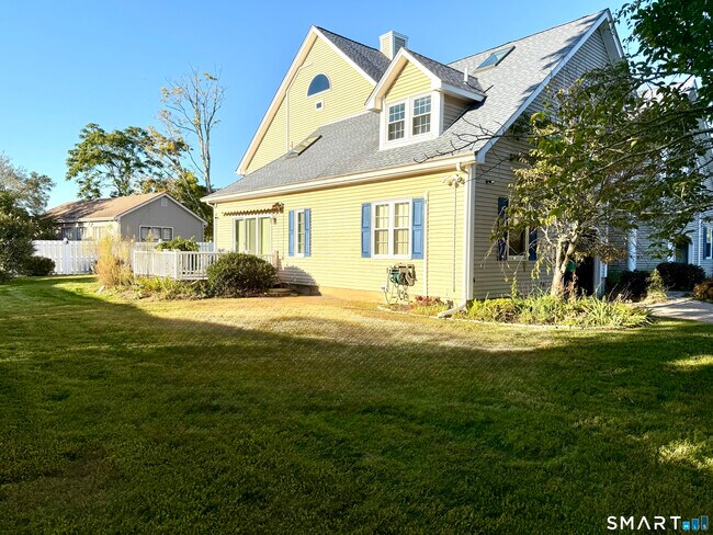 Building Photo - 94 Waldron Dr