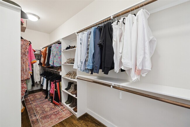 Building Photo - 4721 Banning Dr