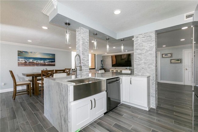 Building Photo - 1591 Gulf Blvd