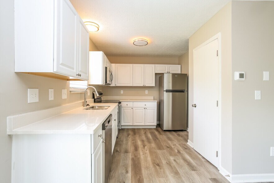 Building Photo - 3110 Ambarwent Rd