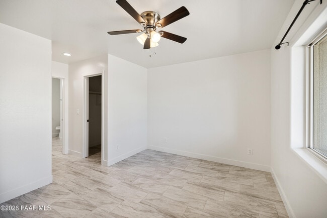Building Photo - 6201 N Reata Dr
