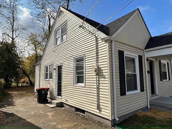 Building Photo - 3906 Jewell Ave