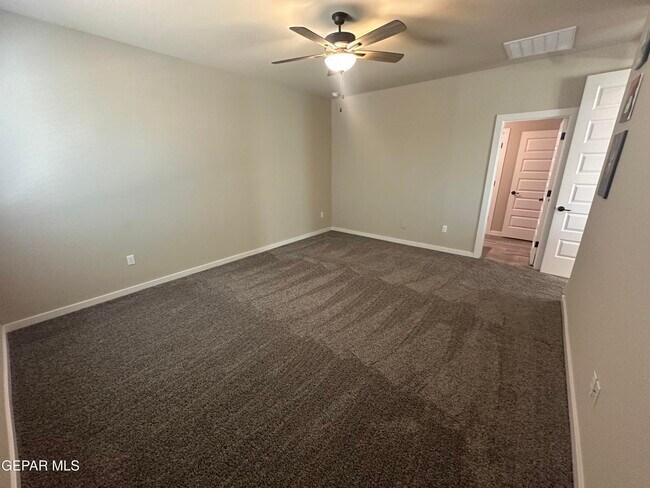 Building Photo - 12637 Viendo Norte Dr