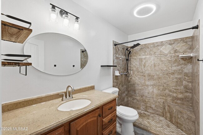 Building Photo - 6491 N Lena Way