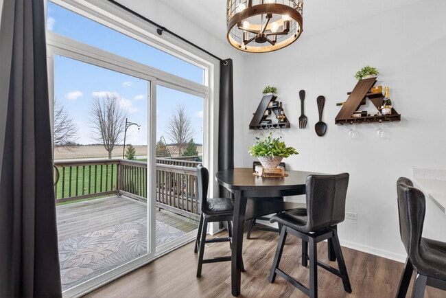 Building Photo - 15012 W Cyrus Dr