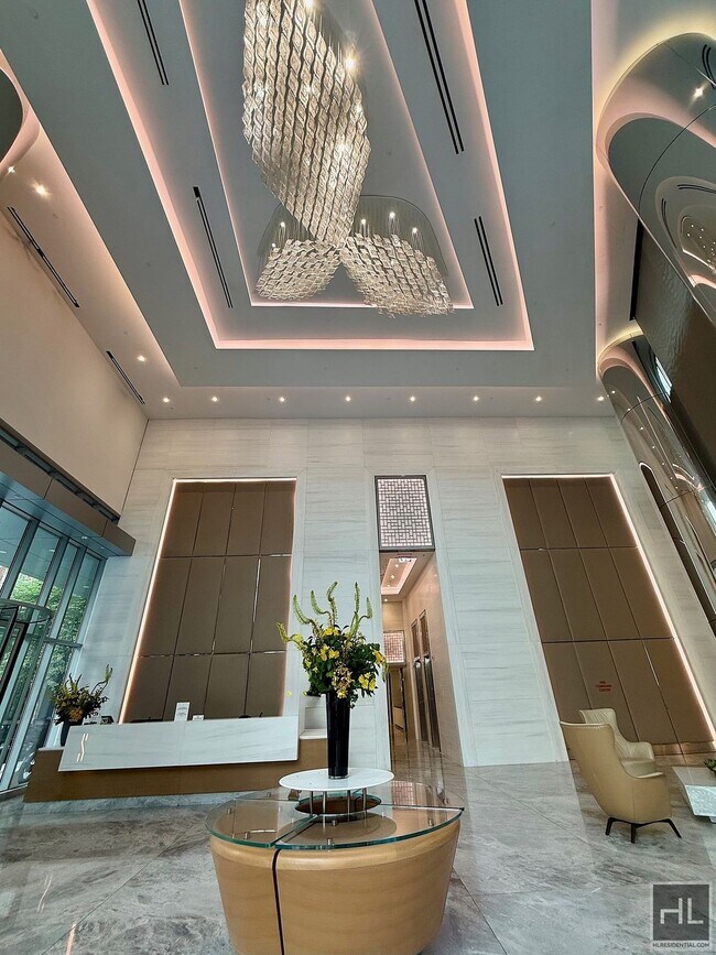Building Photo - SUNNY NO FEE STUDIO IN THE LUXURY SUMMIT NYC
