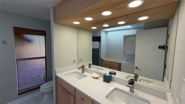Building Photo - 2709 Casey Key Rd