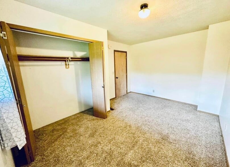 Building Photo - 5921 W Locksley Loop
