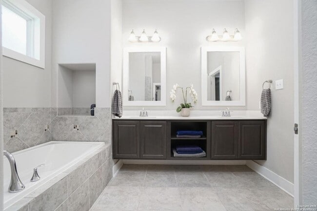 Building Photo - 2519 Merritt Vista