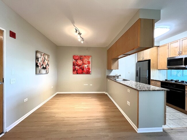 Building Photo - 9655 Woods Dr