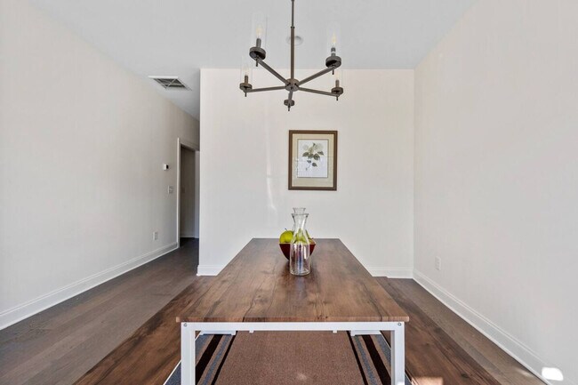 Building Photo - 3319 Old Hickory Blvd