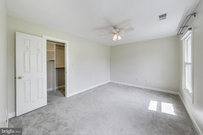 Building Photo - 114 Fordham Dr