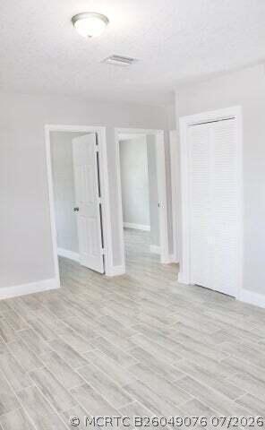Building Photo - 305 Cypress Dr