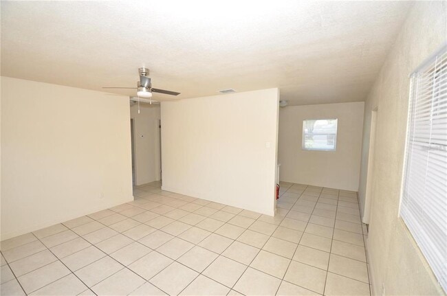 Building Photo - 108 Pike St