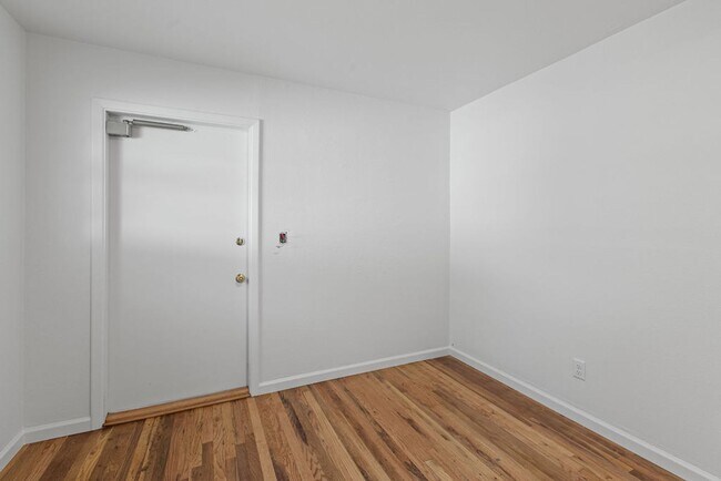 Building Photo - 1730 Whedbee St