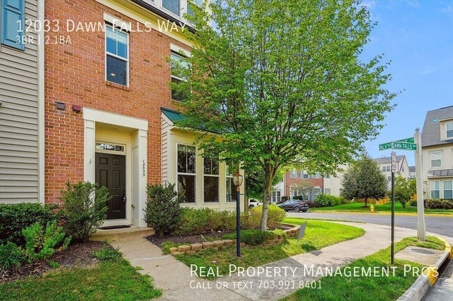 Building Photo - 12033 Dawn Falls Way