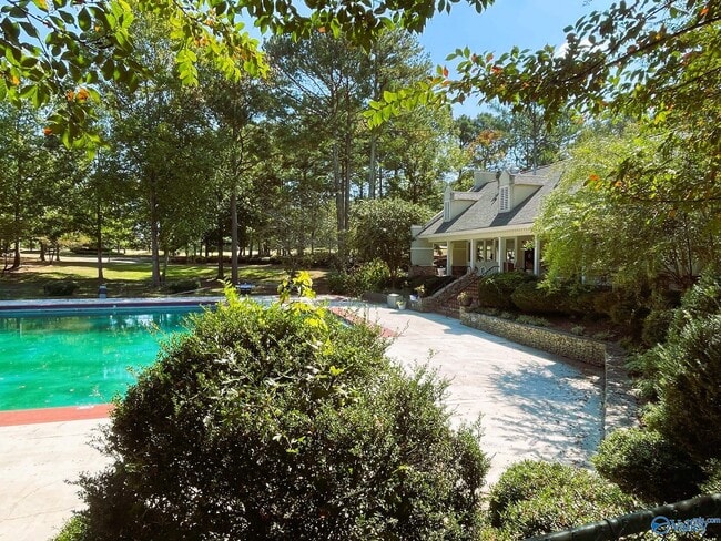 Building Photo - 79 Creekwood Dr