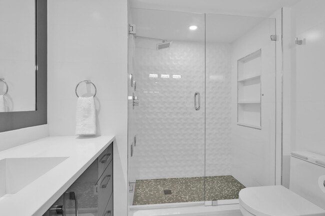 Building Photo - 550 S Ocean Blvd