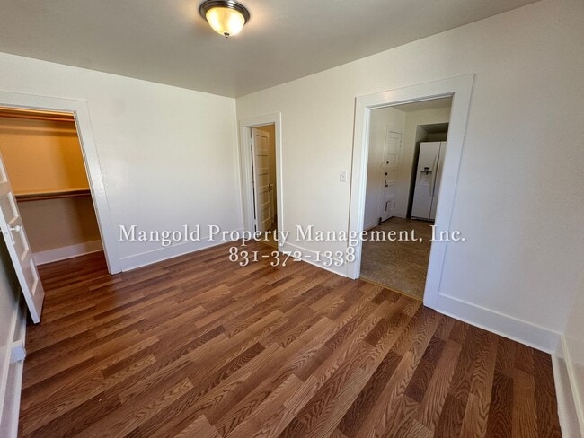Building Photo - 1205first