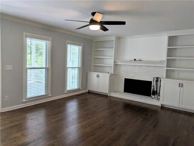 Building Photo - 220 Indian Hills Ct