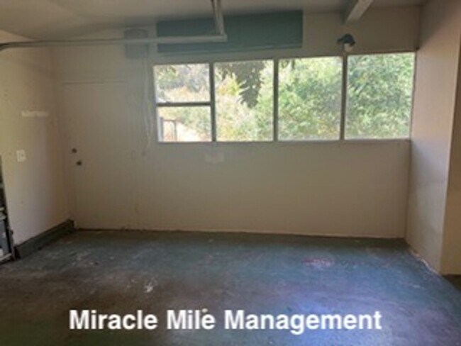 Building Photo - mea1030