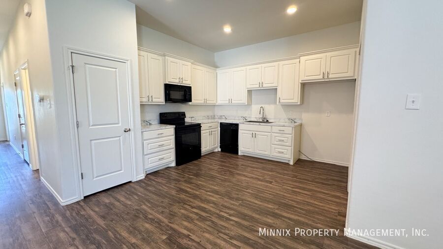 Building Photo - 2017 102nd St