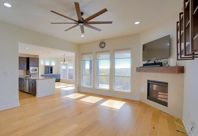 Building Photo - 19616 Summit Glory Trl