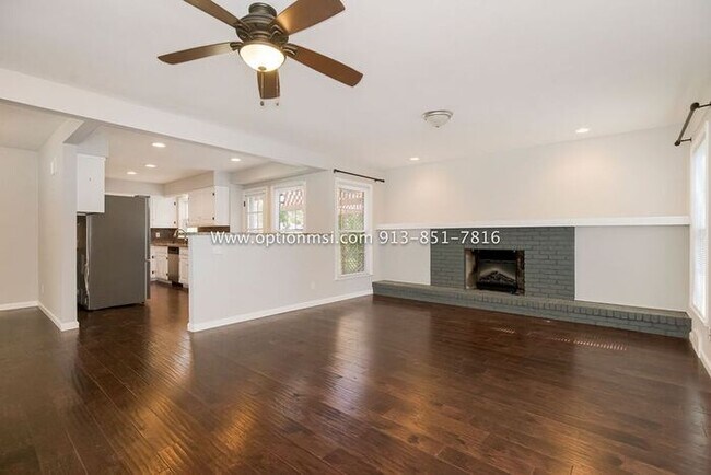 Building Photo - Fantastic four-bedroom ranch in the heart ...