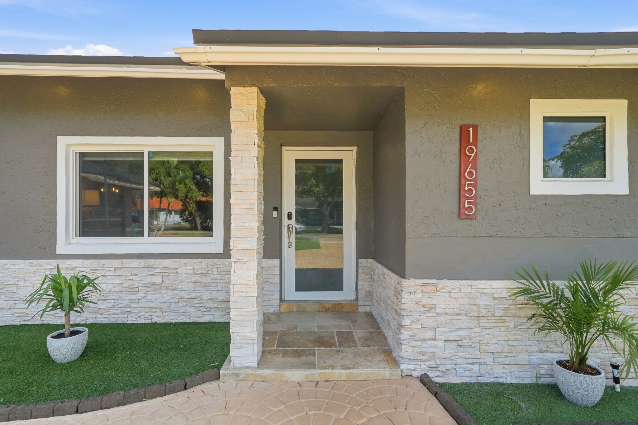 Building Photo - 19655 NW 62nd Ct