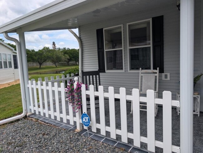 Building Photo - 5626 Swan Lake Dr