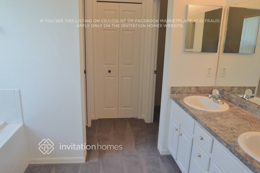 Building Photo - 4175 Windchime Ln